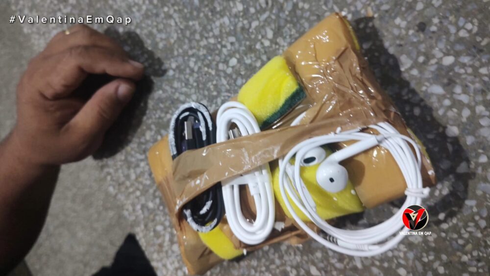 Agentes interceptam carregadores e celulares arremessados por cima do muro em presídio de João Pessoa 3 VideoCapture 20241111 101829