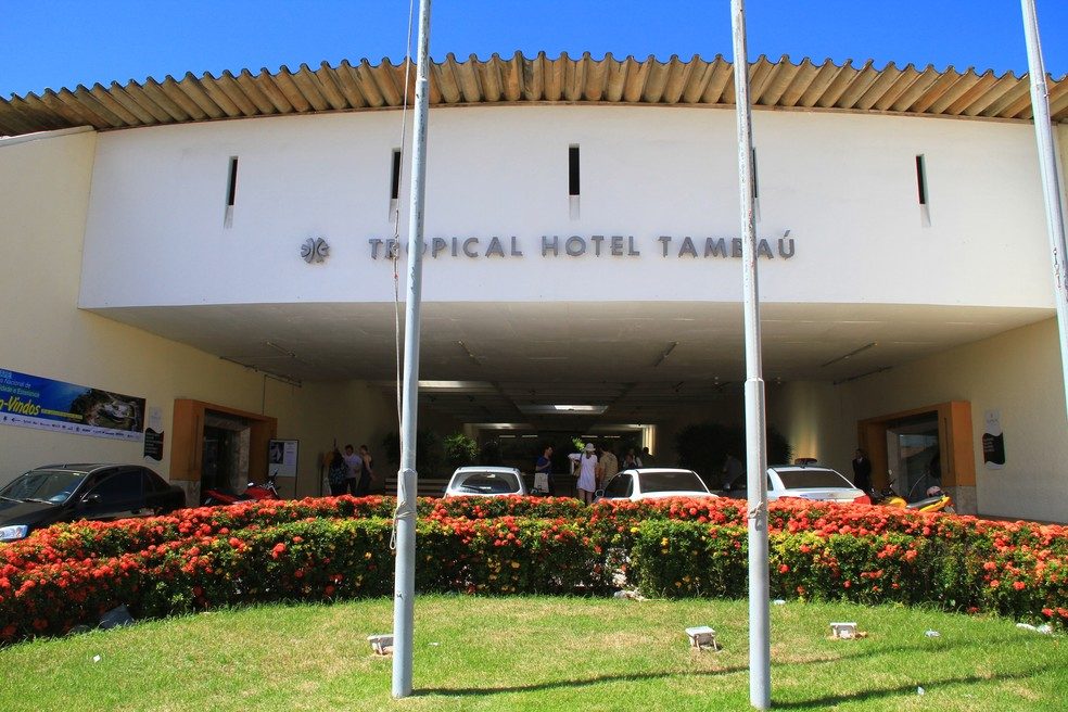 hotel tambau pag.capa cad.extra rizemberg felipe 264200 1