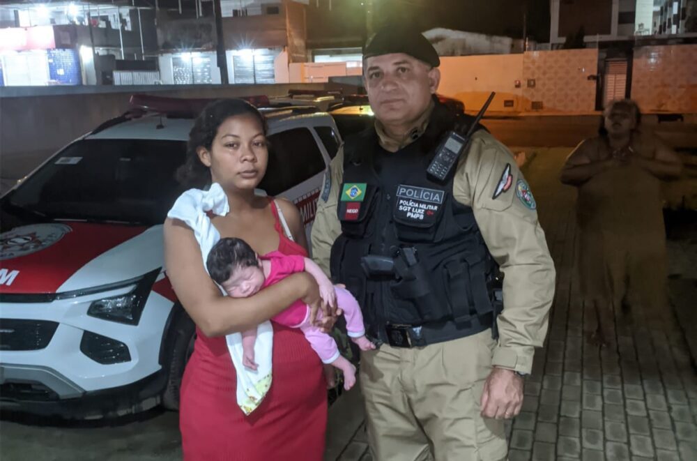Recém-nascida