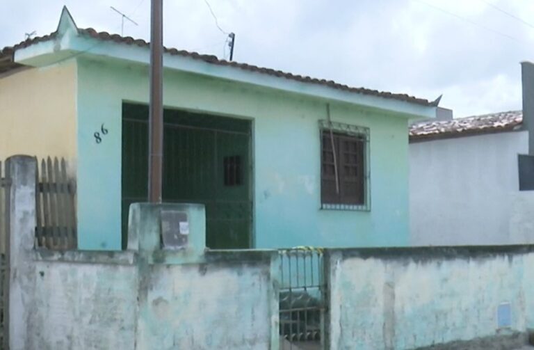 casa-homem-matou-tia-e-manteve-mae-em-carcere-sape (1)