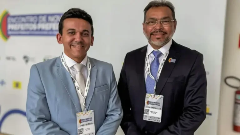 desperdicio-prefeito-e-vice-de-santa-rita-na-pb-gastam-quase-r-90-mil-durante-evento-em-brasilia-550aa
