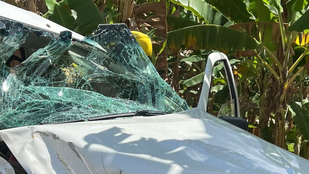 carro-acidente-bananeiras