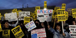 Desordem mundial de Trump: ONG alerta para autoritarismo em 100