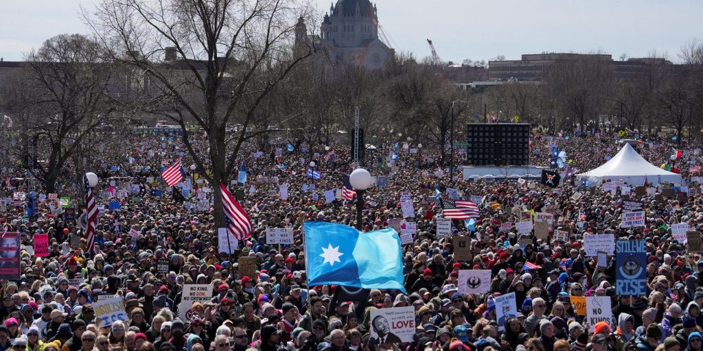 2026-03-28t193120z_712935683_rc2vdka51ni9_rtrmadp_3_usa-trump-protests.jpg