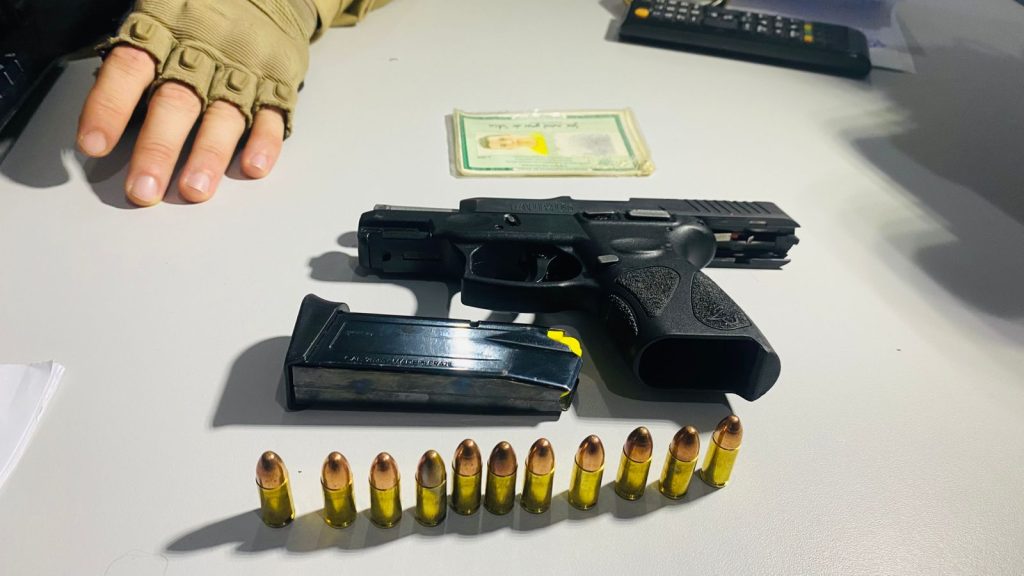 Pm apreende duas armas e prende suspeito após disparos em Santa Rita 3 288561