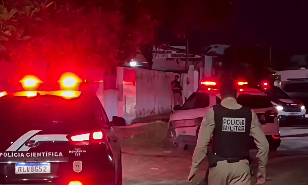 Homem é morto com mais de 70 tiros em calçada de casa, em João Pessoa 18 homicídio