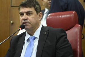dinho-dowsley.jpg