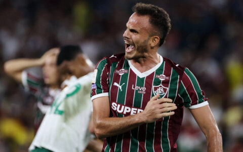 Palmeiras leva virada do Fluminense nos acréscimos