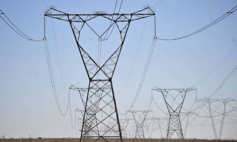 Consumidores poderão escolher fornecedores de energia a partir de 2027