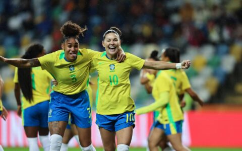 Câmara derruba férias obrigatórias durante copa feminina