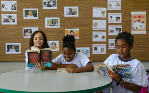 Literatura sobre gênero e raça cresce em escolas públicas