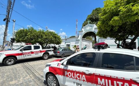 Corpo é desenterrado e tem cabeça arrancada no Cemitério de Cruz das Armas