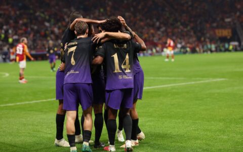 Barça goleia o Galatasaray, e Atlético vence o United