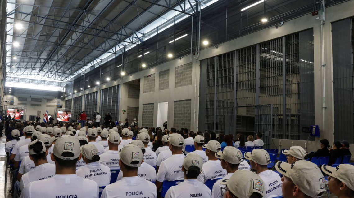 Costa Rica inaugura nova prisão inspirada em Bukele